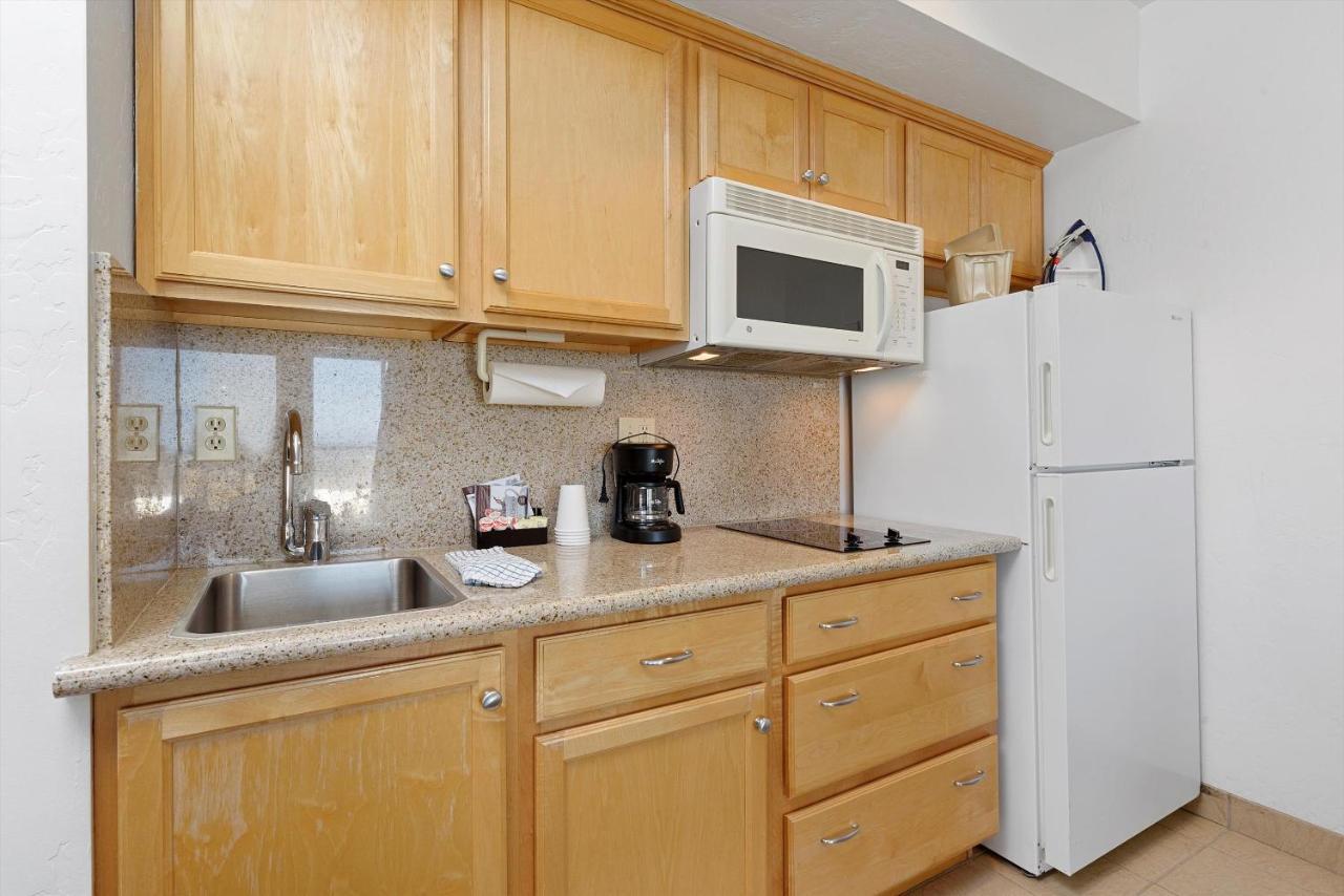 Beach House Inn & Suites Pismo Beach Bagian luar foto